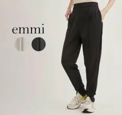 Item thumbnail for item d0d4c1ac-1202-4c6e-9dd9-31bafd0b774c