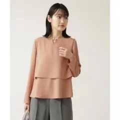 ☆美品☆ナチュラルビューティーベーシック　メタルポイントレイヤードブラウス