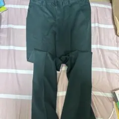 ダークグリーンスラックス