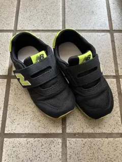 New Balance 373 ブラック/ライム 16cm