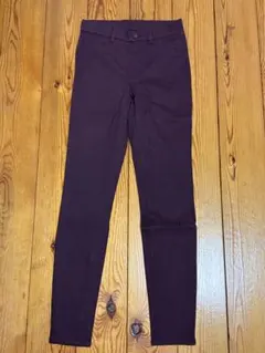 パープル スキニーパンツ ユニクロ