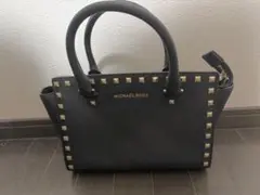 MICHAEL KORS スタッズ付きハンドバッグ 美品