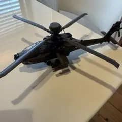 AH-64 アパッチ ヘリコプター 模型のサムネイル
