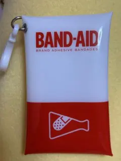 バンドエイド　ケース