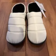 ホワイトスリッポン クッション性あり