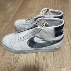 Nike SB Blazer Mid Faded Sail Black