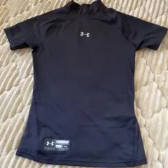 Under Armour ブラック アンダーシャツ YXL