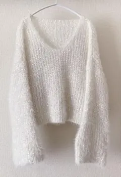 ニットトップスクロップド丈フレアスリーブGleeful ホワイトL