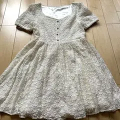 アイボリー ひざ丈ワンピース