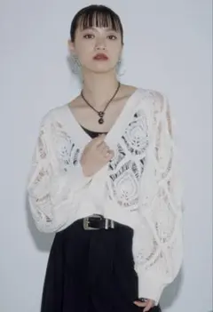 PAGEBOY スカシリーフニットボレロ ホワイトのサムネイル