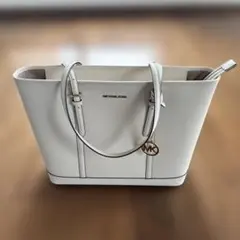 MICHAEL KORS（マイケル・コース）　レザートートバッグ　新品未使用のサムネイル