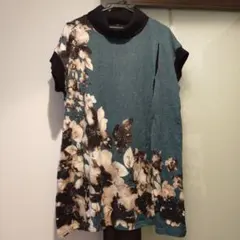 【FIRST】花柄ノースリーブチュニック M-L