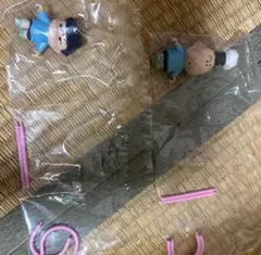 男の子フィギュア2体とラバーバンドセット