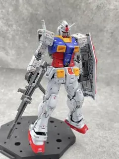 RG RX-78-2 ガンダム Ver.2.0 全塗装　完成品　塗装のサムネイル
