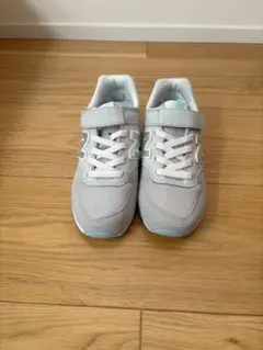 新品未使用　New Balance YV996HGY グレー 19.0cm