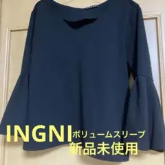 イング　ネイビーブラウス　INGNI 新品未使用