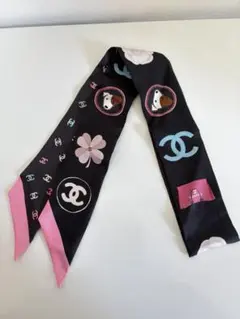 【新品未使用】CHANELシャネル　超可愛い　スカーフ　ヘアバンド　犬　ハート CHANEL シャネル スカーフ ツイリー バッグスカーフ ヘアバンド