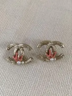 シャネル　ピアス(両耳) 珊瑚　パール　中古品