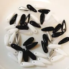 7445 チェコビーズ ダガー アソート 3×10mm 50個