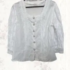 【美品】titty&Co ホワイトブラウスのサムネイル