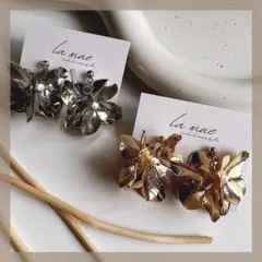 ②人気♡メタルフラワー 大ぶりハンドメイドピアス イヤリング ブライダル お花