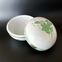 Item thumbnail for item 96ad38d7-0b7c-4b76-a0ce-6bc0f7ac4734