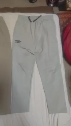 UMBRO　アンブロパンツ Mサイズ　グレー