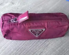 PRADA ⭐︎バーガンディ ナイロンポーチ