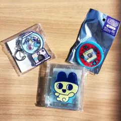 たまごっち 詰め合わせ ペン立て、アクリルキーホルダー、缶バッチ 三点まとめ売り