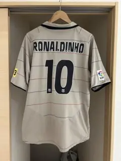 FC Barcelona 04-05 3rd ユニフォーム FC Barcelona 04-05 3rd ユニフォーム - メルカリ