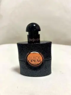 Yves Saint Laurent ブラックオピウム 30ml 香水