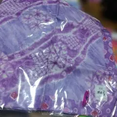 紫色の模様入りハンカチ 民芸品