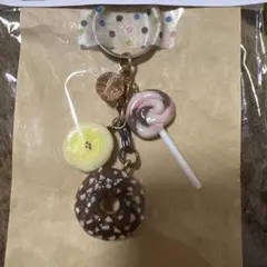 ドーナツ　ハンドメイドキーホルダー