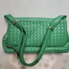グリーンショルダーバッグ