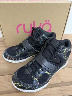 ✨新品未使用✨ryka ライカ　TENACIOUS 22cm 箱無し発送