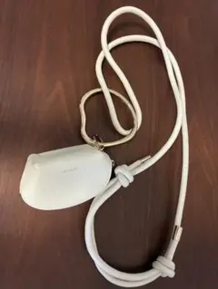 APRILY スマホショルダー　ポーチのサムネイル