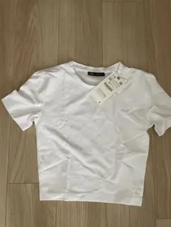 Zara 未使用タグ付きホワイト 半袖 Tシャツ
