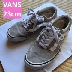 Item thumbnail for item f6e0c3e0-ff33-49e1-9fcd-38dbebe51e9a