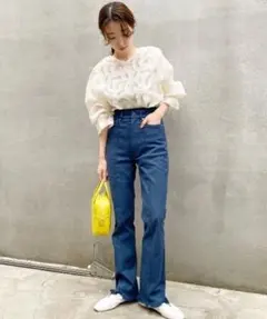 Kastane ピンタック カットオフ サイドスリット デニムパンツ デニムのサムネイル