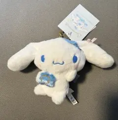 サンリオ　シナモロール　バースデー　クローバー　ぬいぐるみ