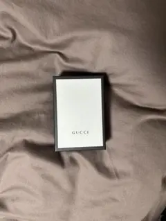GUCCI ギフトボックス 小型 ホワイト