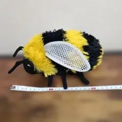 IKEA　ハチ　ぬいぐるみ