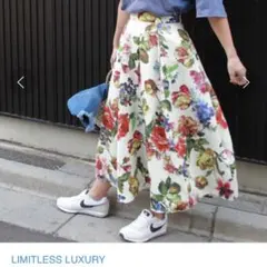 Limitless Luxury フラワーフレアスカート 春夏 38 日本製のサムネイル