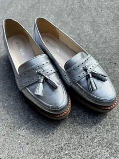 BARCLAY シルバー タッセルローファー