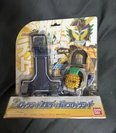 仮面ライダー鎧武　DXロックシードホルダー＆パインロックシード