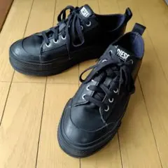 DIESEL ブラック スニーカーのサムネイル