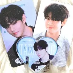 BTS V テテ マスタニムセンイルカフェアクリルフチコ&トレカセット