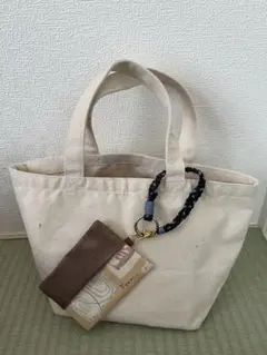 バッグに付けられる＊ポケットティッシュケース付きミニポーチ＊ハンドメイド