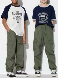 美品　今季商品　UNIQLO 春夏カーゴパンツ 140