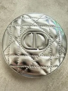 ディオールスキン フォーエバー グロウ ルミナイザー　05 ブルーストロボ